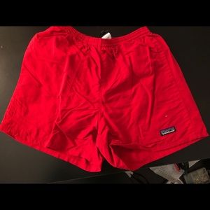 Men’s Patagonia bathing suit 5” inseam